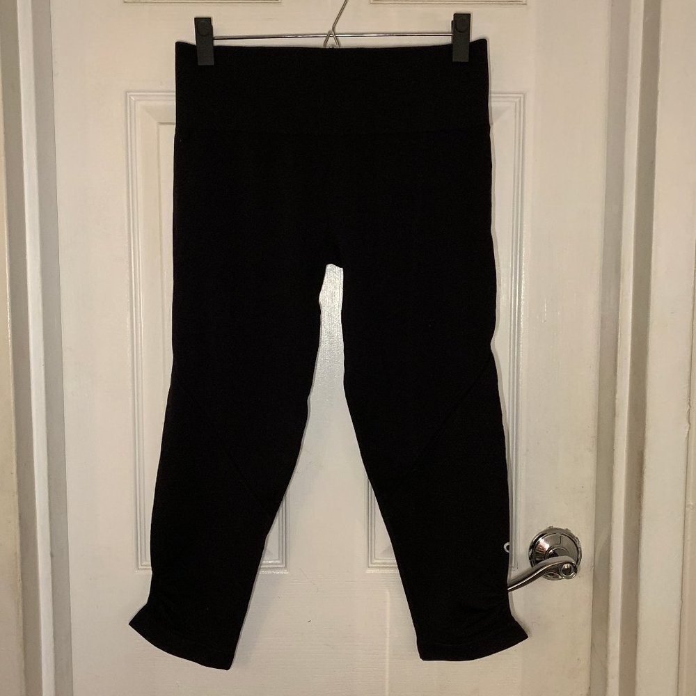 Andrea Jovina Core Black Textured Capri L New